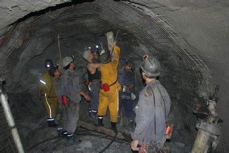 金门工程爆破中的危险因素分析以及应对工程爆破危险的措施